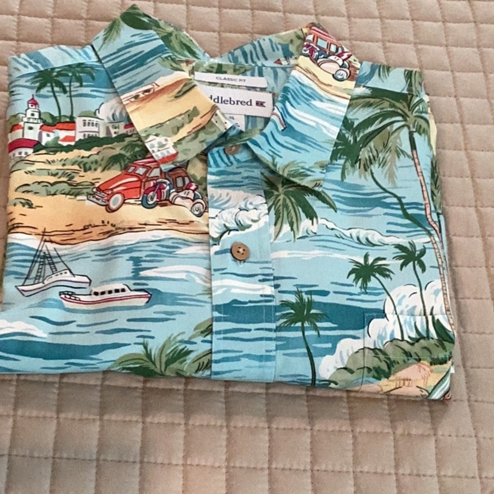 Men’s short sleeve, tropical shirt, size XL